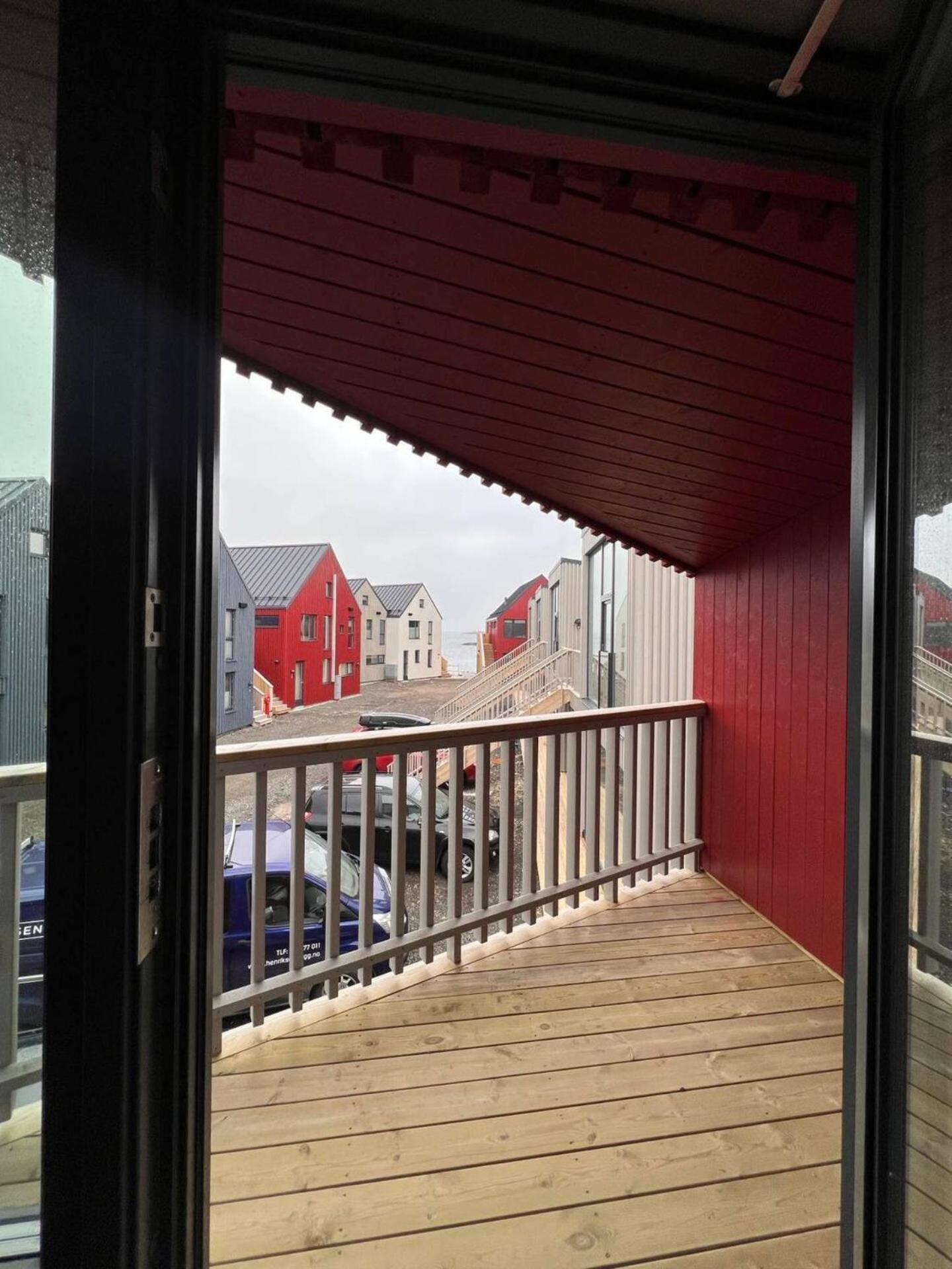 Stilren Leilighet I Henningsvaer Luaran gambar